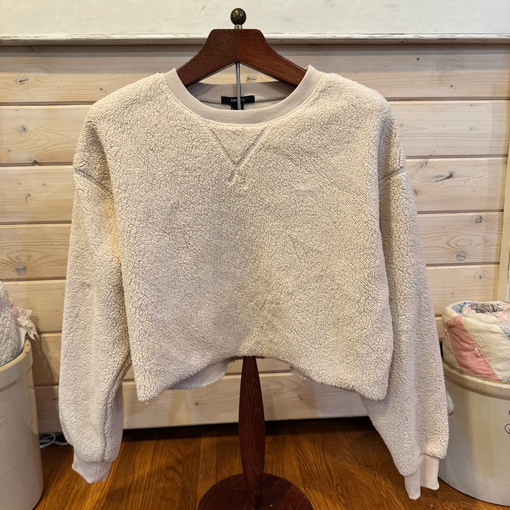 Forever 21 Cream Crew Neck Cropped Sweater